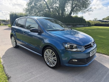Used Volkswagen Polo 2014 for sale - 78864900: Photo