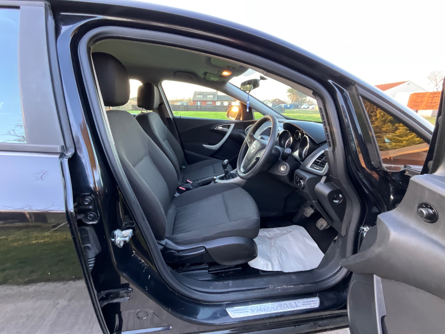 Used Vauxhall Astra 2010 for sale - 77750304: Photo 12