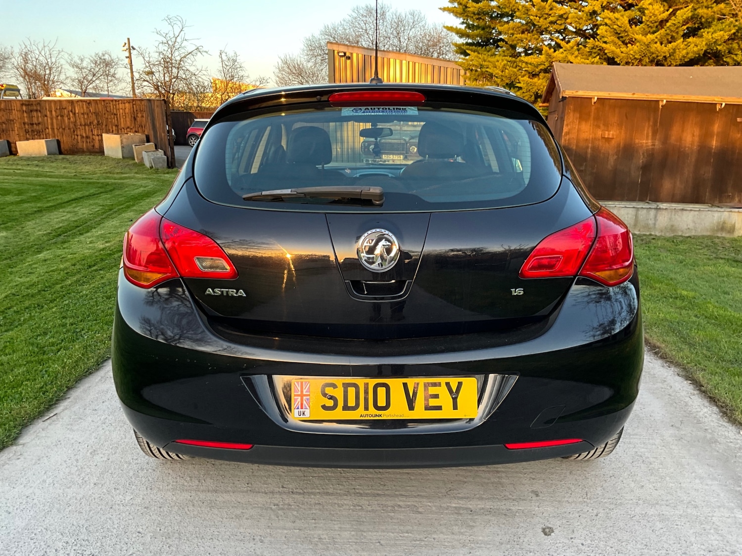 Used Vauxhall Astra 2010 for sale - 77750304: Photo 5