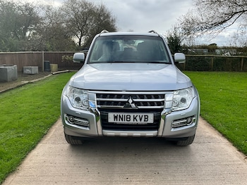 Used Mitsubishi Shogun 2018 for sale - 76309932: Photo 2