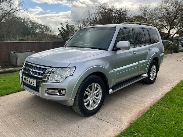 Used Mitsubishi Shogun 2018 for sale - 76309932: Photo 3