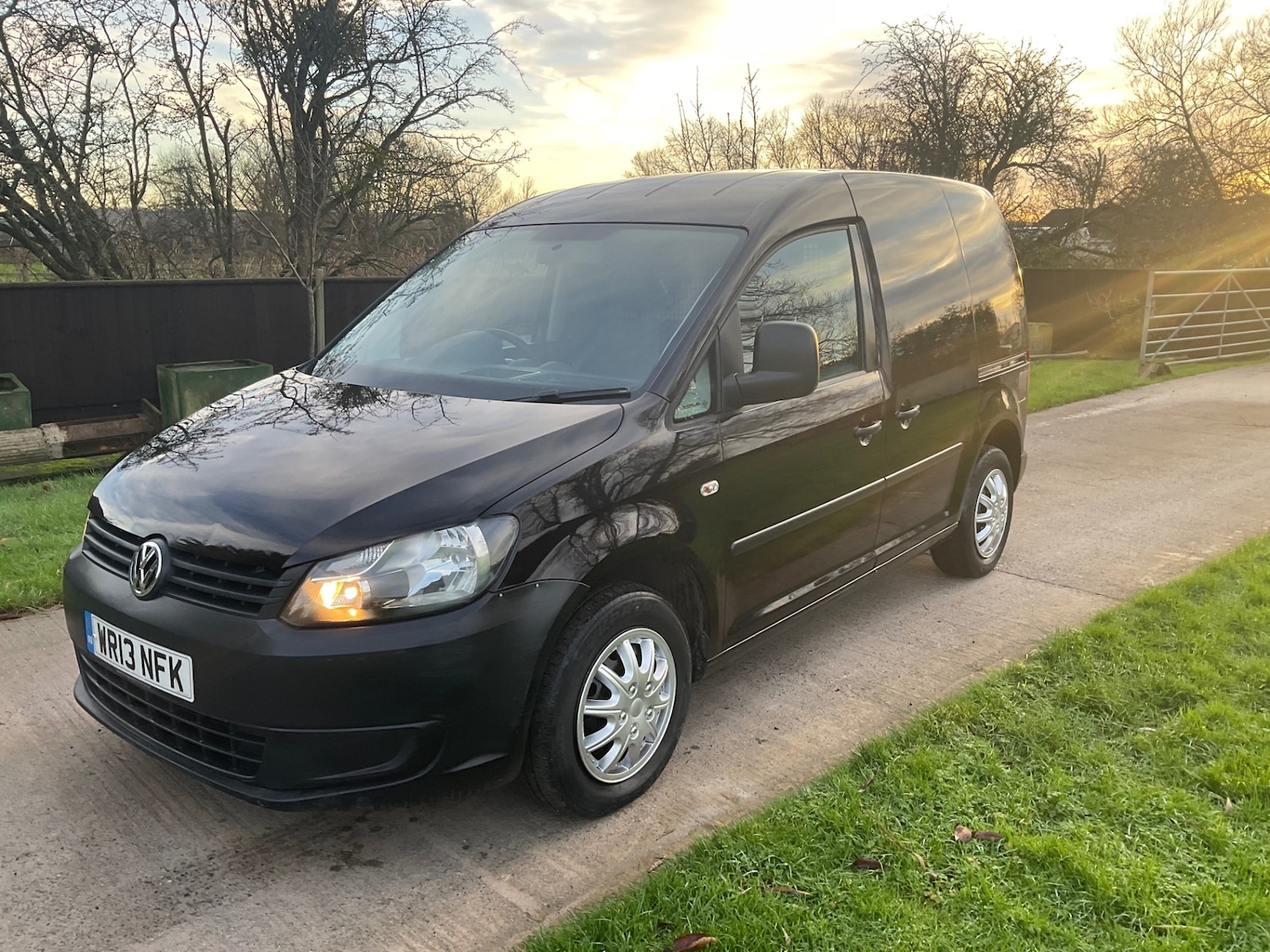 Used Volkswagen Caddy 2013 for sale - 76940039: Photo 3