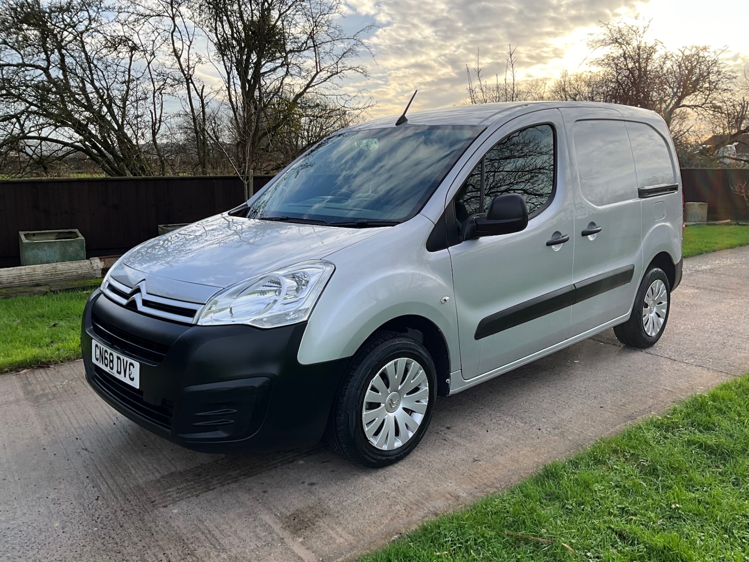 Used Citroen Berlingo 2018 for sale - 76958857: Photo 3