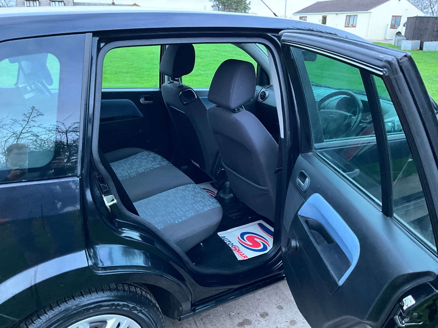 Used Ford Fusion 2005 for sale - 76931660: Photo 11