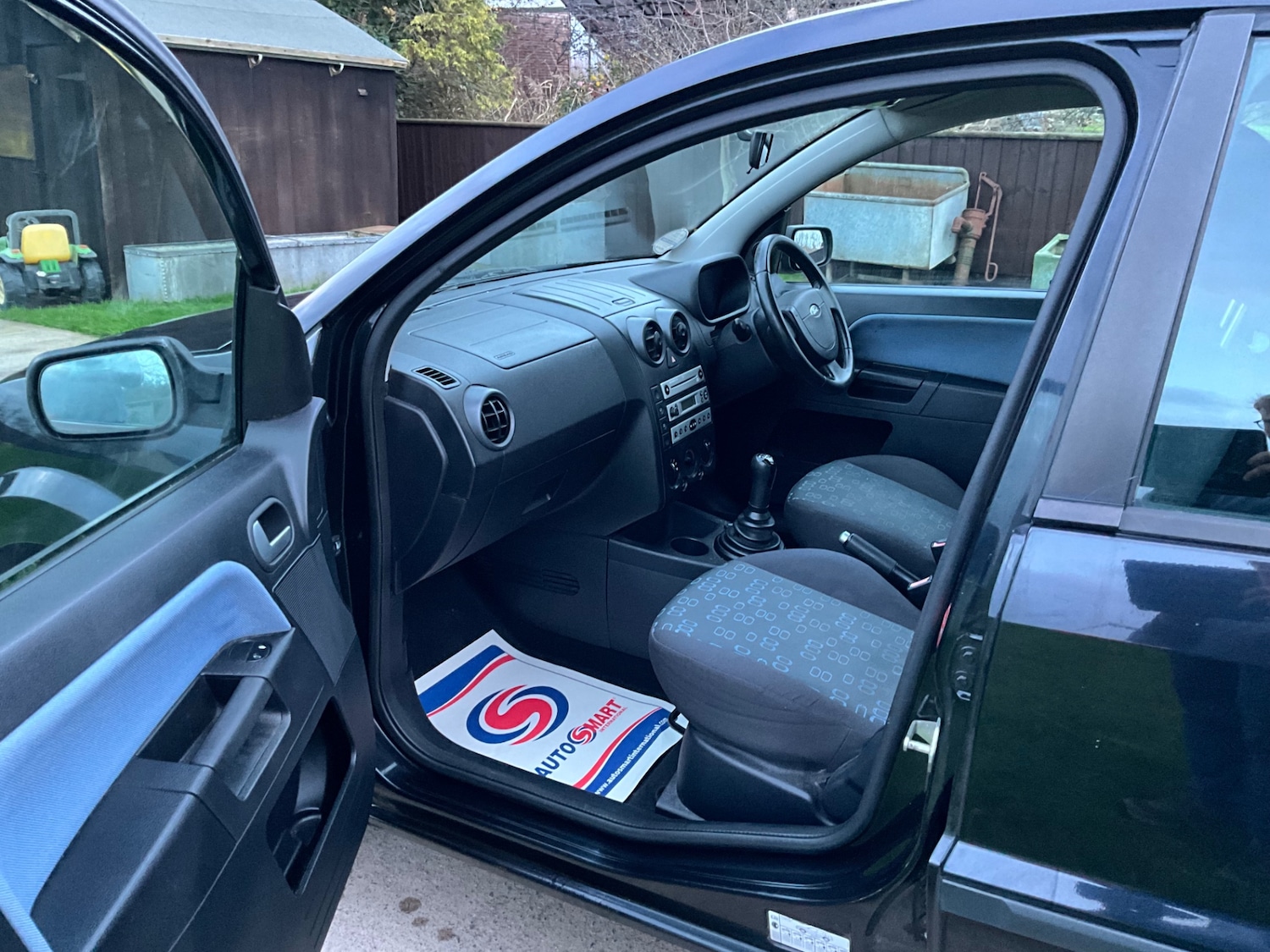 Used Ford Fusion 2005 for sale - 76931660: Photo 13