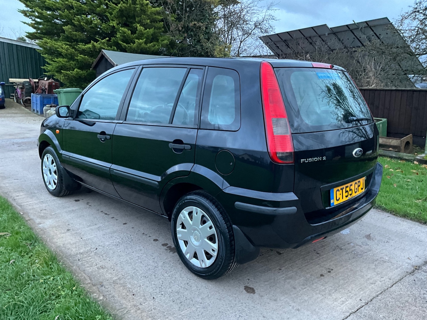 Used Ford Fusion 2005 for sale - 76931660: Photo 4