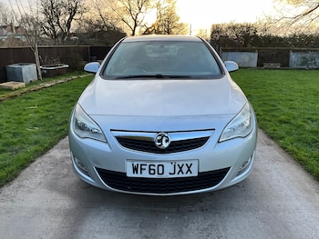 Used Vauxhall Astra 2010 for sale - 77340098: Photo