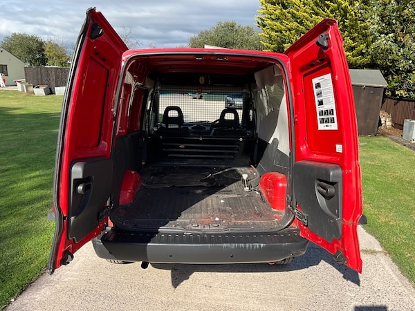 Used Vauxhall Combo 2010 for sale - 75398090: Photo 7