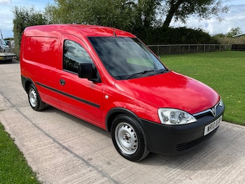Used Vauxhall Combo 2010 for sale - 75823117: Photo