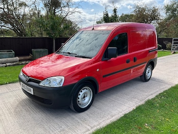 Used Vauxhall Combo 2010 for sale - 75823117: Photo