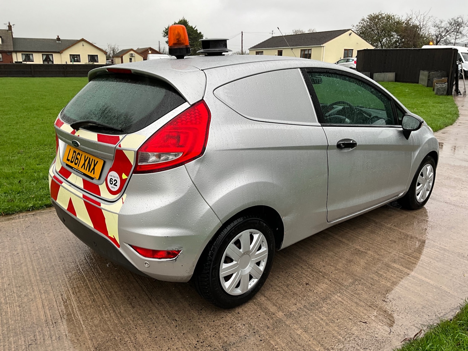 Used Ford Fiesta 2011 for sale - 76666287: Photo 6