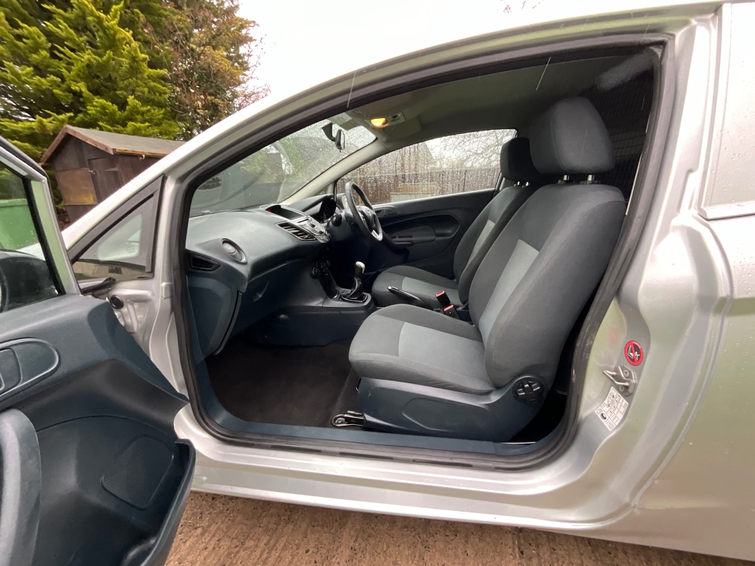 Used Ford Fiesta 2011 for sale - 76666287: Photo 9