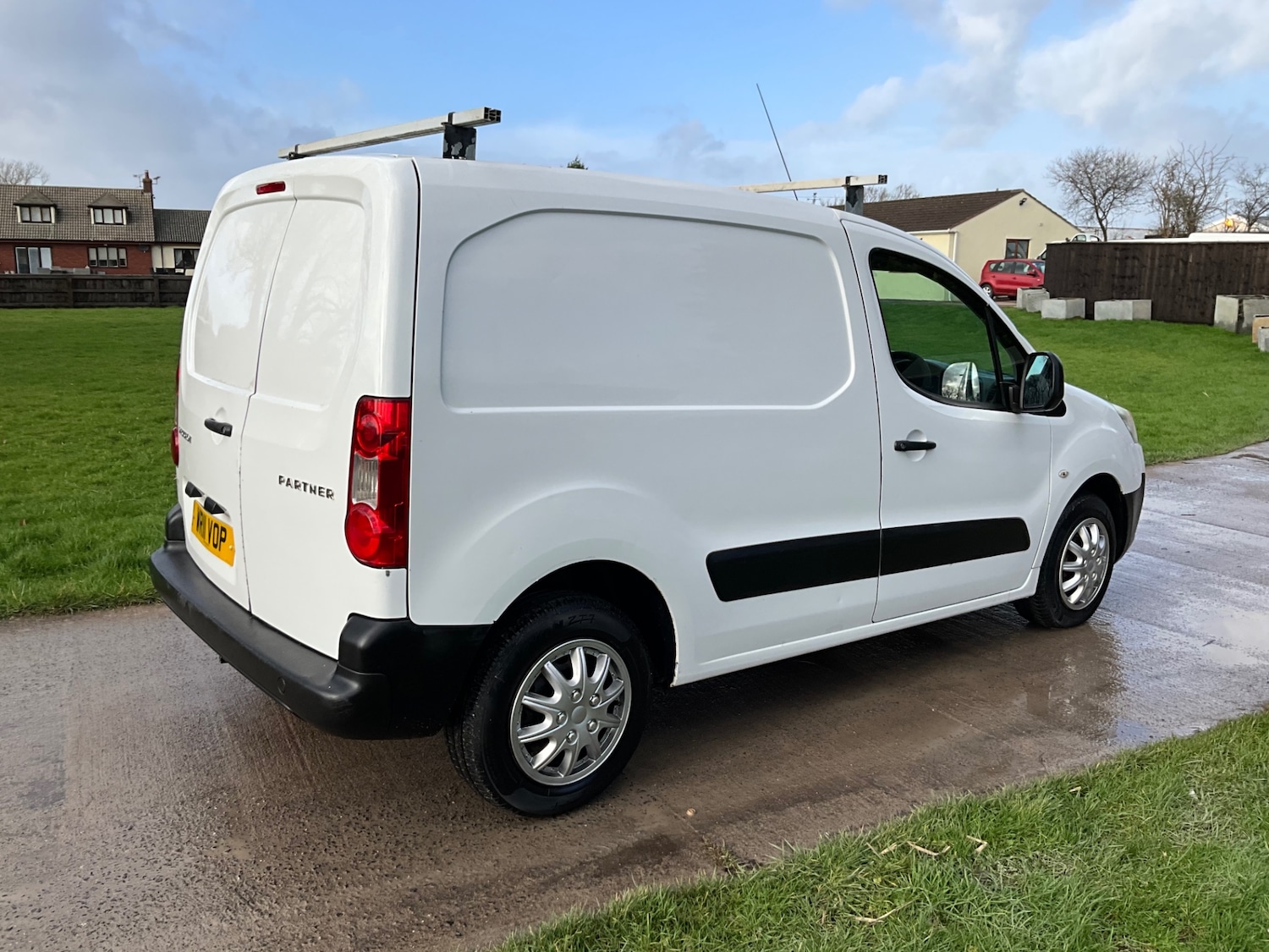 Used Peugeot Partner 2011 for sale - 77622769: Photo 6