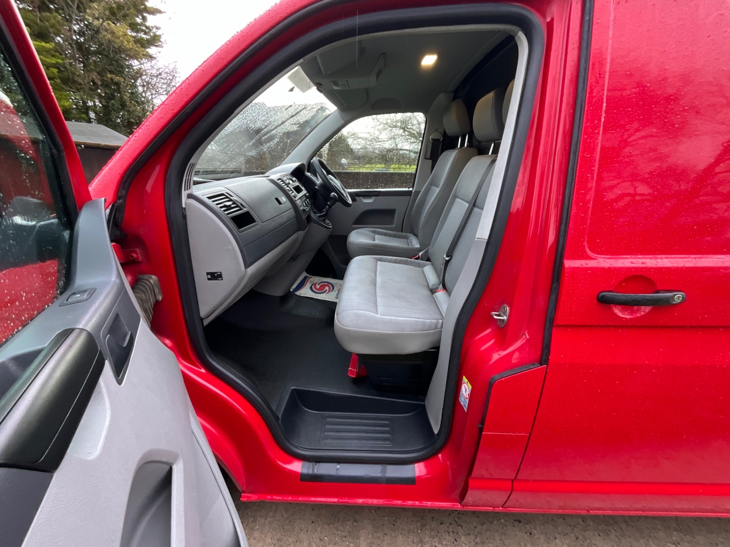 Used Volkswagen Transporter 2015 for sale - 77289488: Photo 11