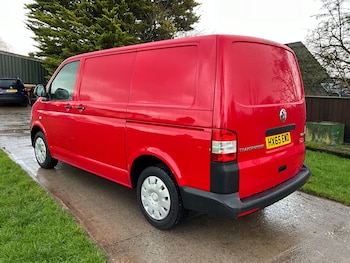 Used Volkswagen Transporter 2015 for sale - 77289488: Photo