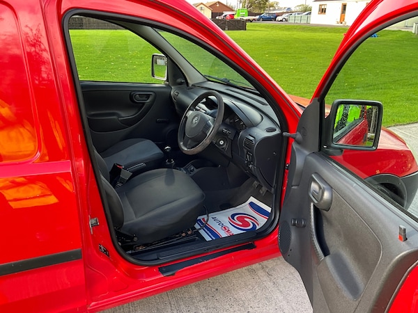 Used Vauxhall Combo 2010 for sale - 75922337: Photo 11