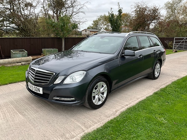 Used Mercedes-Benz E Class 2013 for sale - 76288515: Photo 3