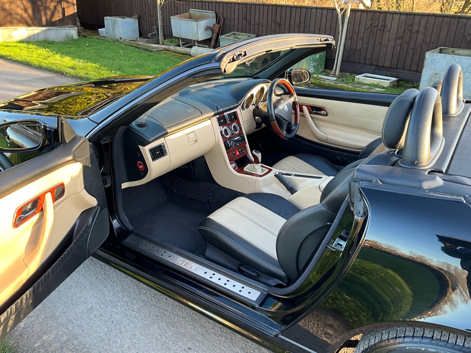 Used Mercedes-Benz SLK 2001 for sale - 77087332: Photo 8