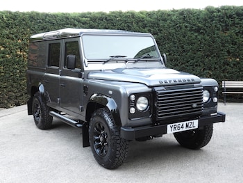 Used Land Rover Defender 110 2014 for sale - 79326720: Photo