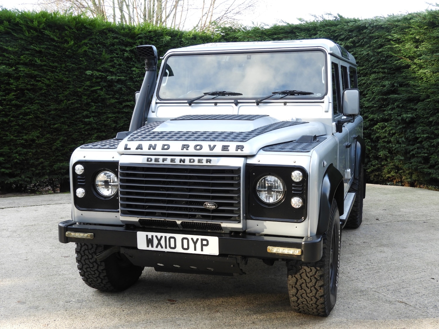 Used Land Rover Defender 110 2010 for sale - 76602740: Photo 10