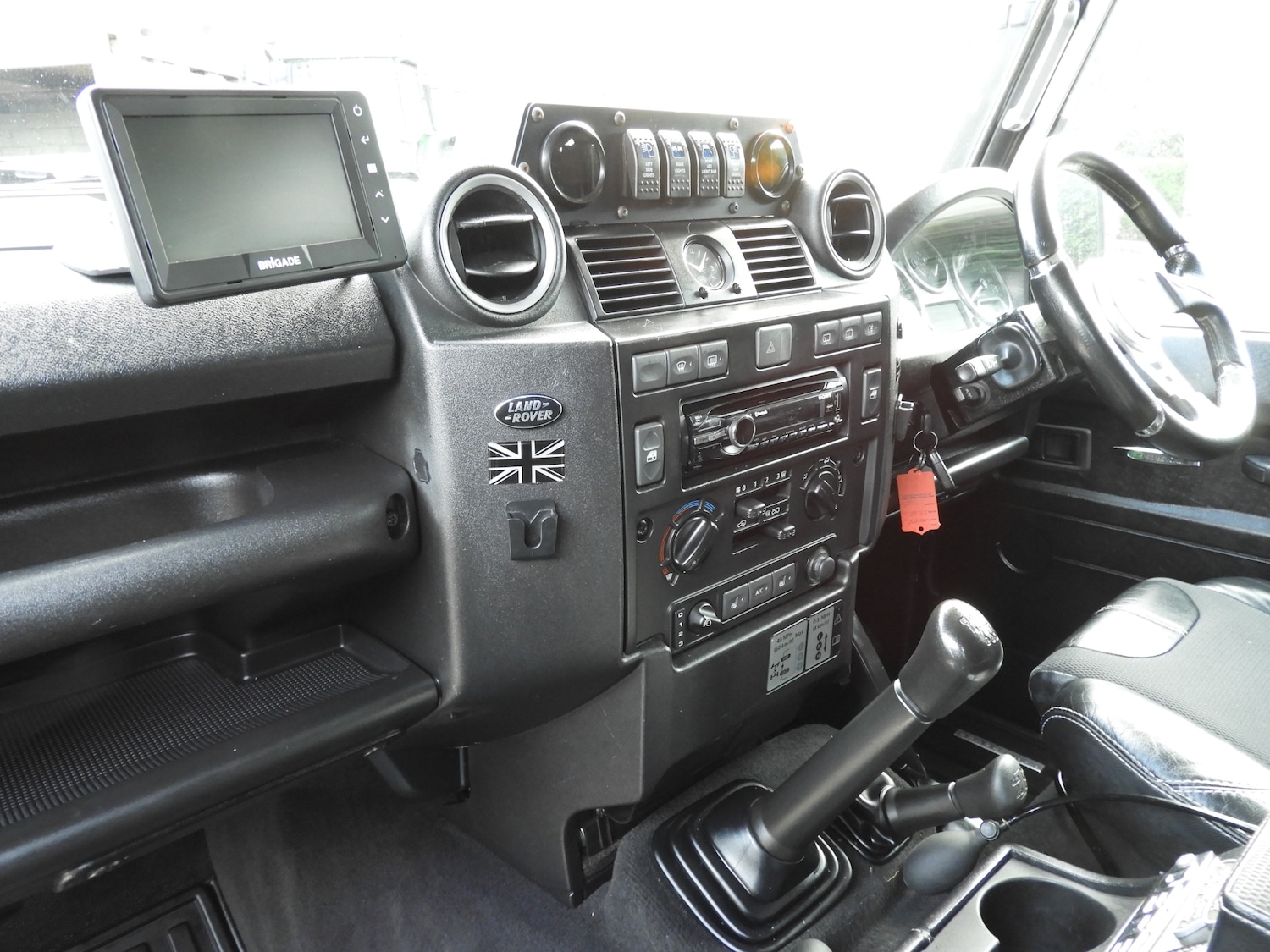 Used Land Rover Defender 110 2010 for sale - 76602740: Photo 18