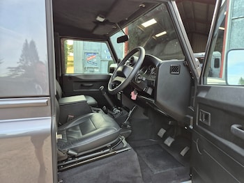 Used Land Rover Defender 90 2015 for sale - 79479071: Photo