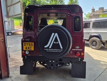 Used Land Rover Defender 90 2015 for sale - 78486533: Photo