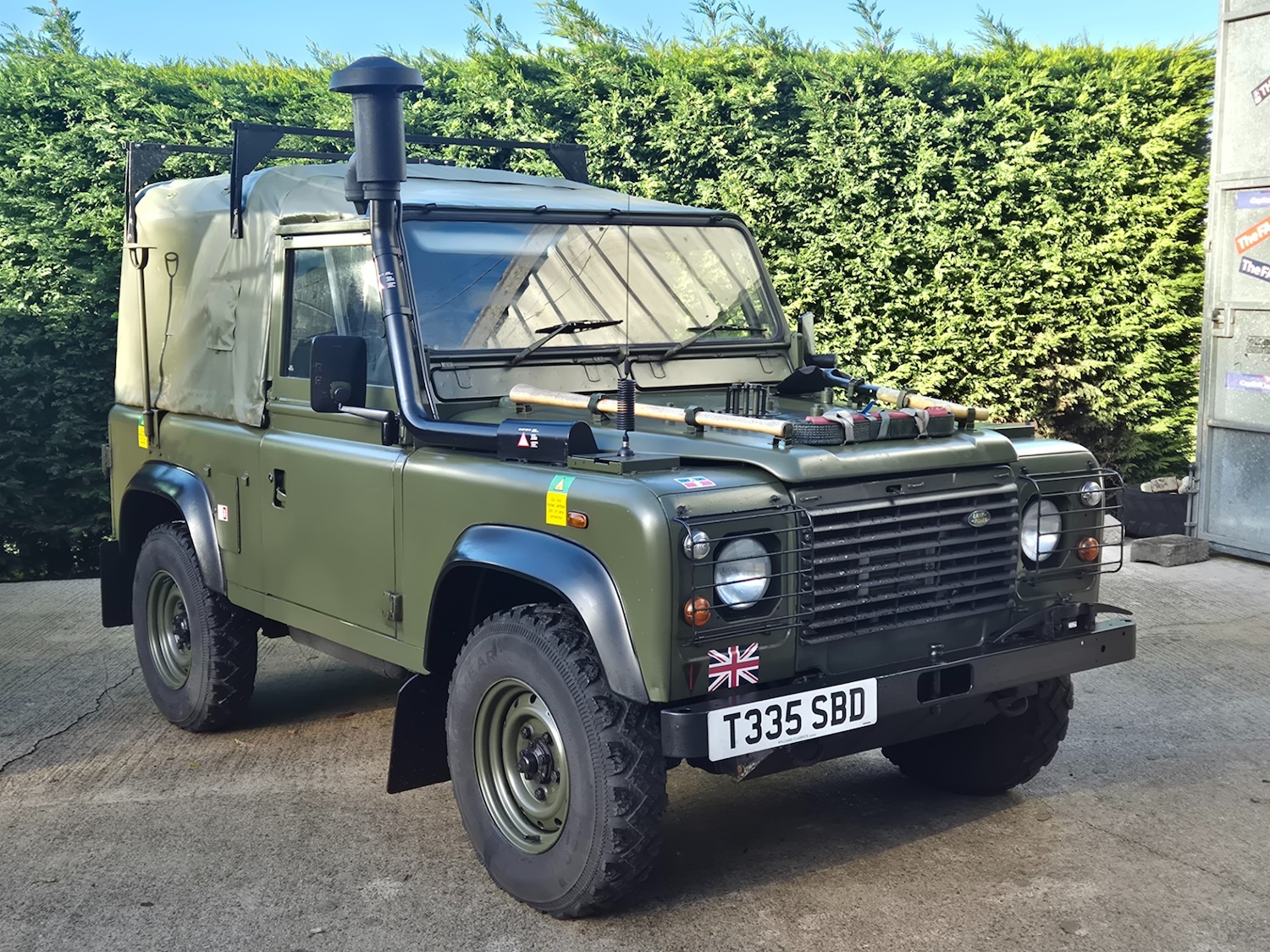 Used Land Rover Defender 90 1999 for sale - 76780406: Photo 1