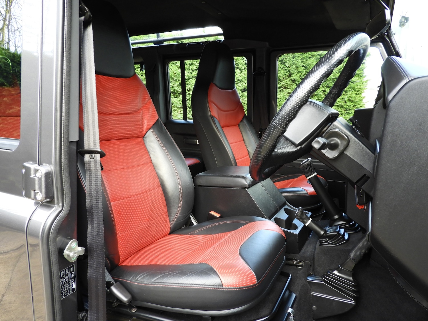 Used Land Rover Defender 110 2016 for sale - 77044261: Photo 13