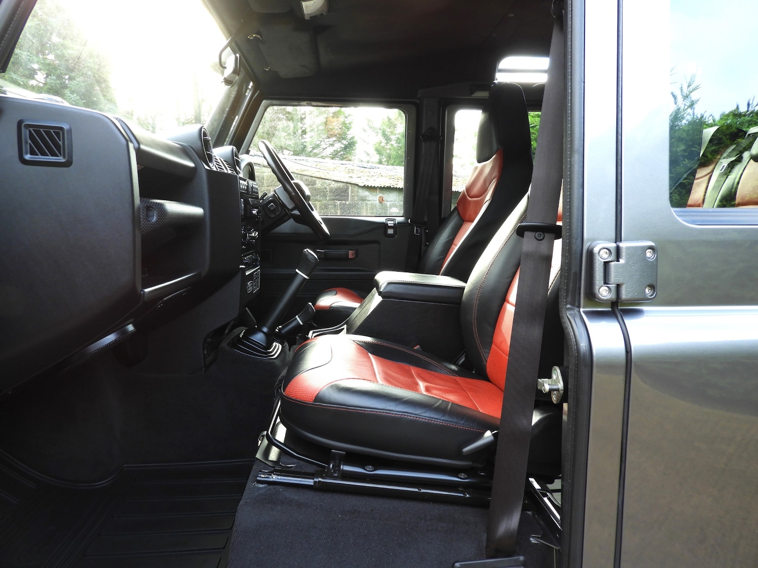 Used Land Rover Defender 110 2016 for sale - 77044261: Photo 15