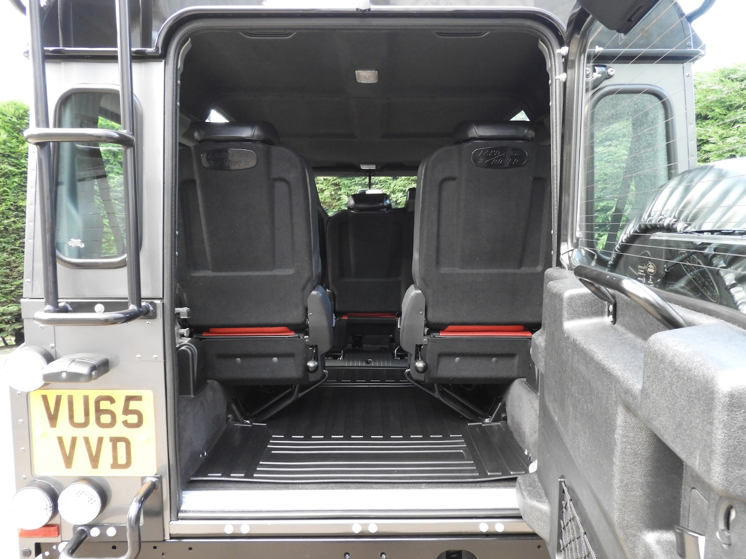 Used Land Rover Defender 110 2016 for sale - 77044261: Photo 19