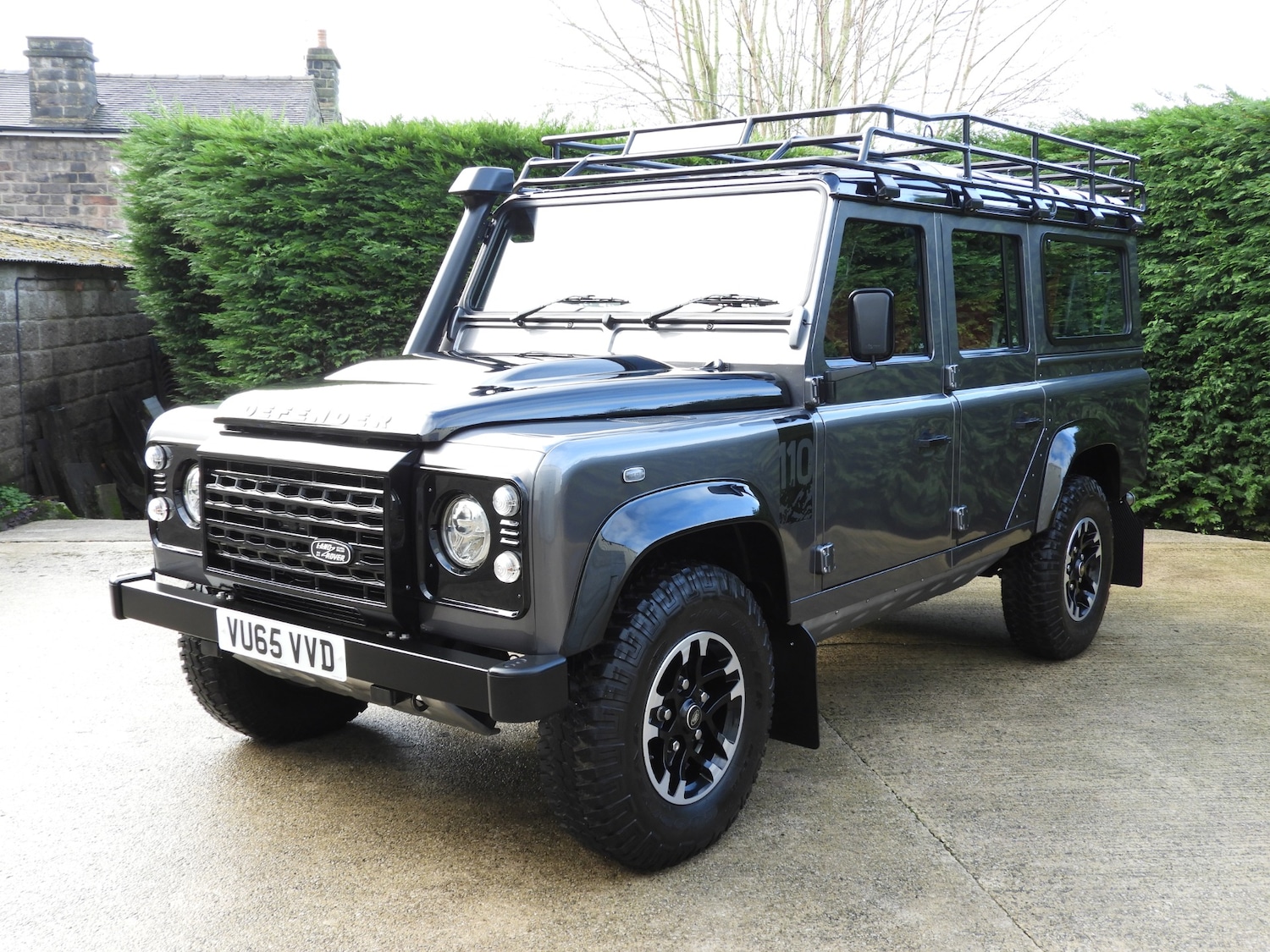 Used Land Rover Defender 110 2016 for sale - 77044261: Photo 2