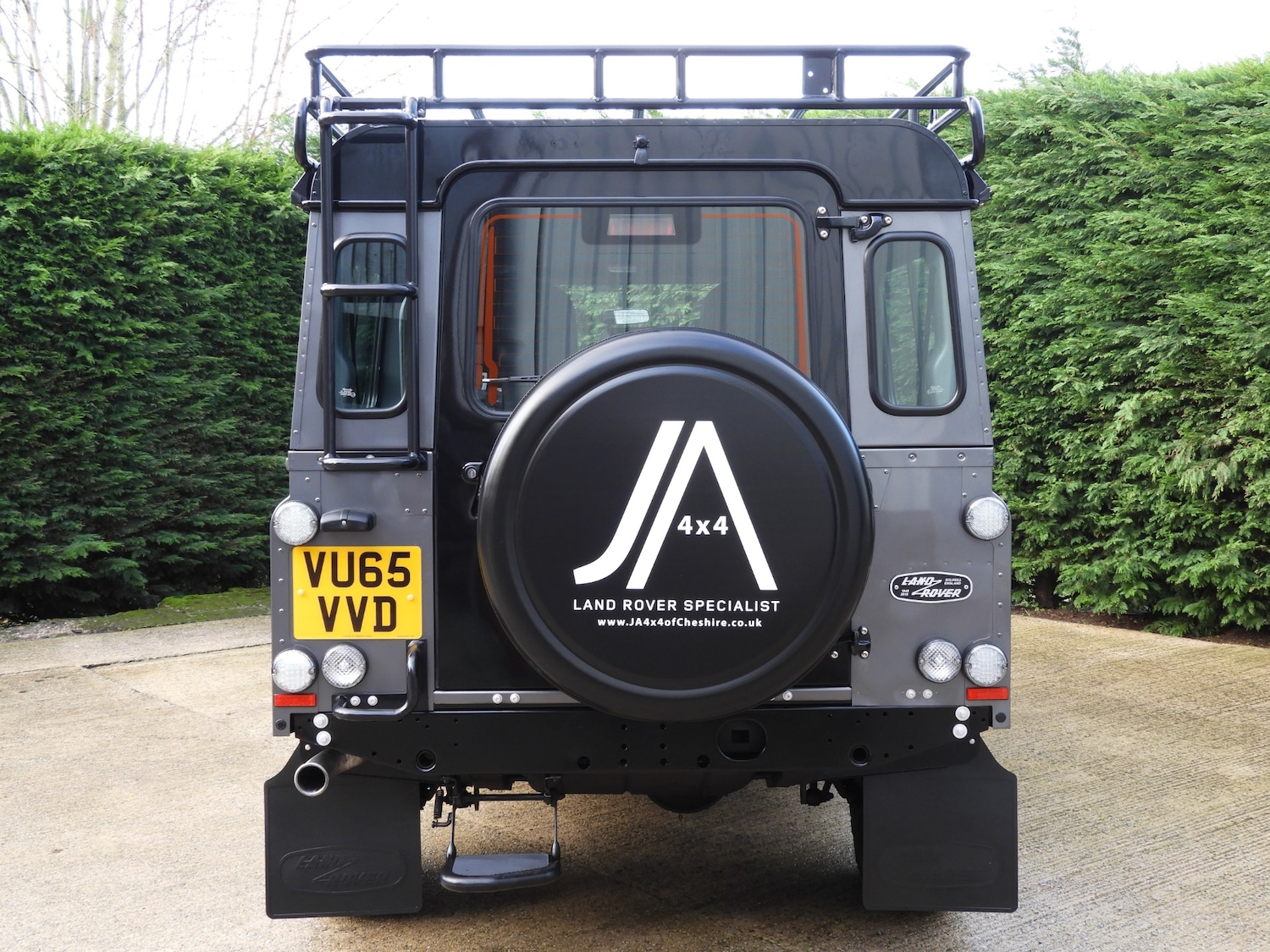 Used Land Rover Defender 110 2016 for sale - 77044261: Photo 4