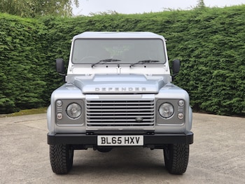 Used Land Rover Defender 110 2015 for sale - 75366094: Photo