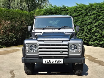 Used Land Rover Defender 90 2016 for sale - 79021245: Photo