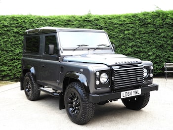 Land Rover - Defender 90