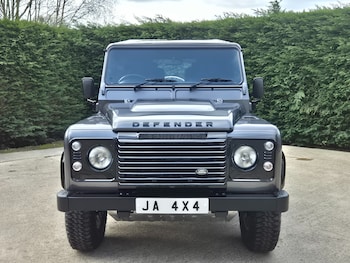 Used Land Rover Defender 90 2015 for sale - 77975372: Photo