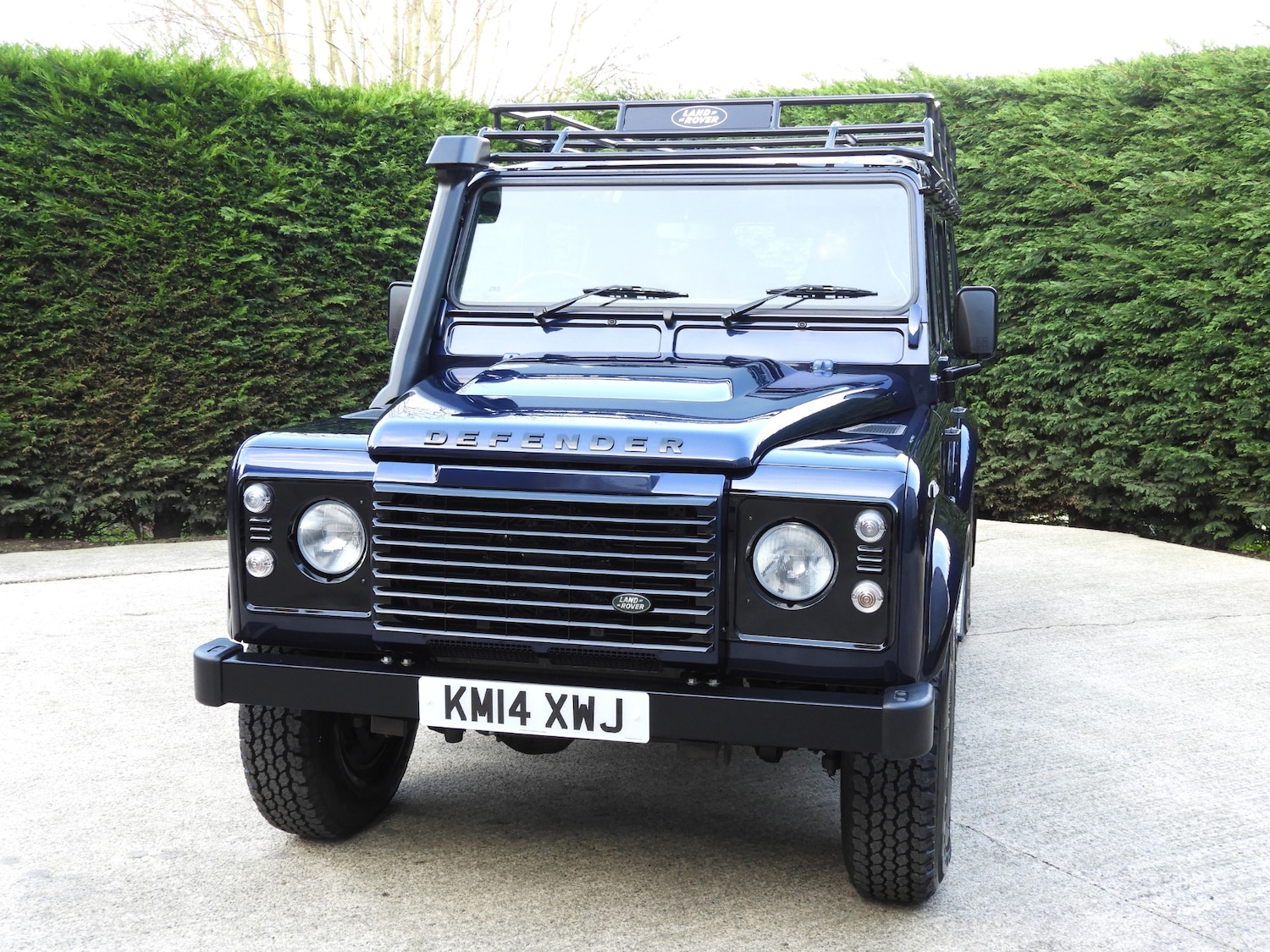Used Land Rover Defender 110 2014 for sale - 77532632: Photo 10