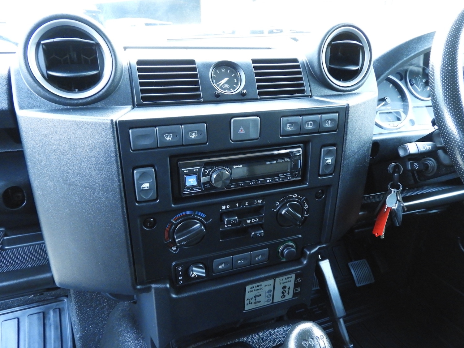 Used Land Rover Defender 110 2014 for sale - 77532632: Photo 18