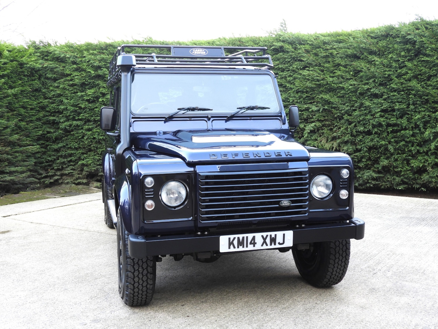 Used Land Rover Defender 110 2014 for sale - 77532632: Photo 9