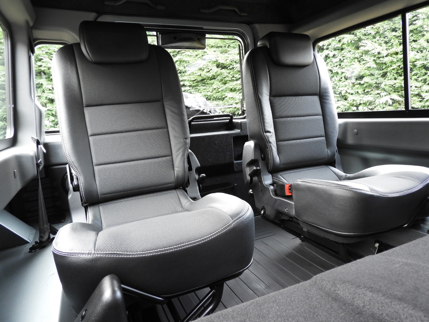 Used Land Rover Defender 110 2015 for sale - 77116154: Photo 20