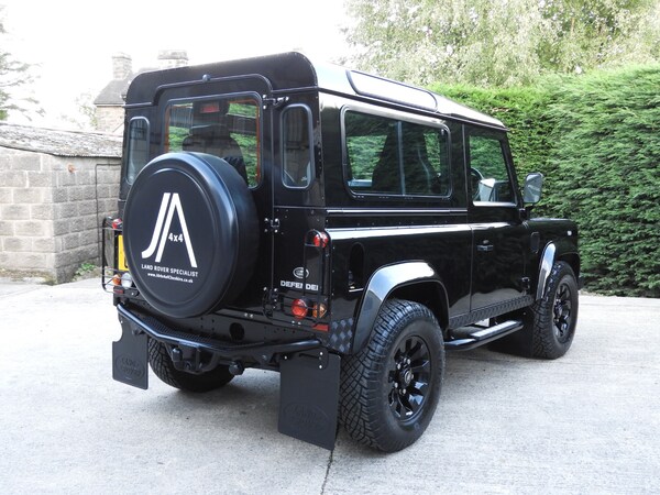 Used Land Rover Defender 90 2015 for sale - 75629464: Photo 5