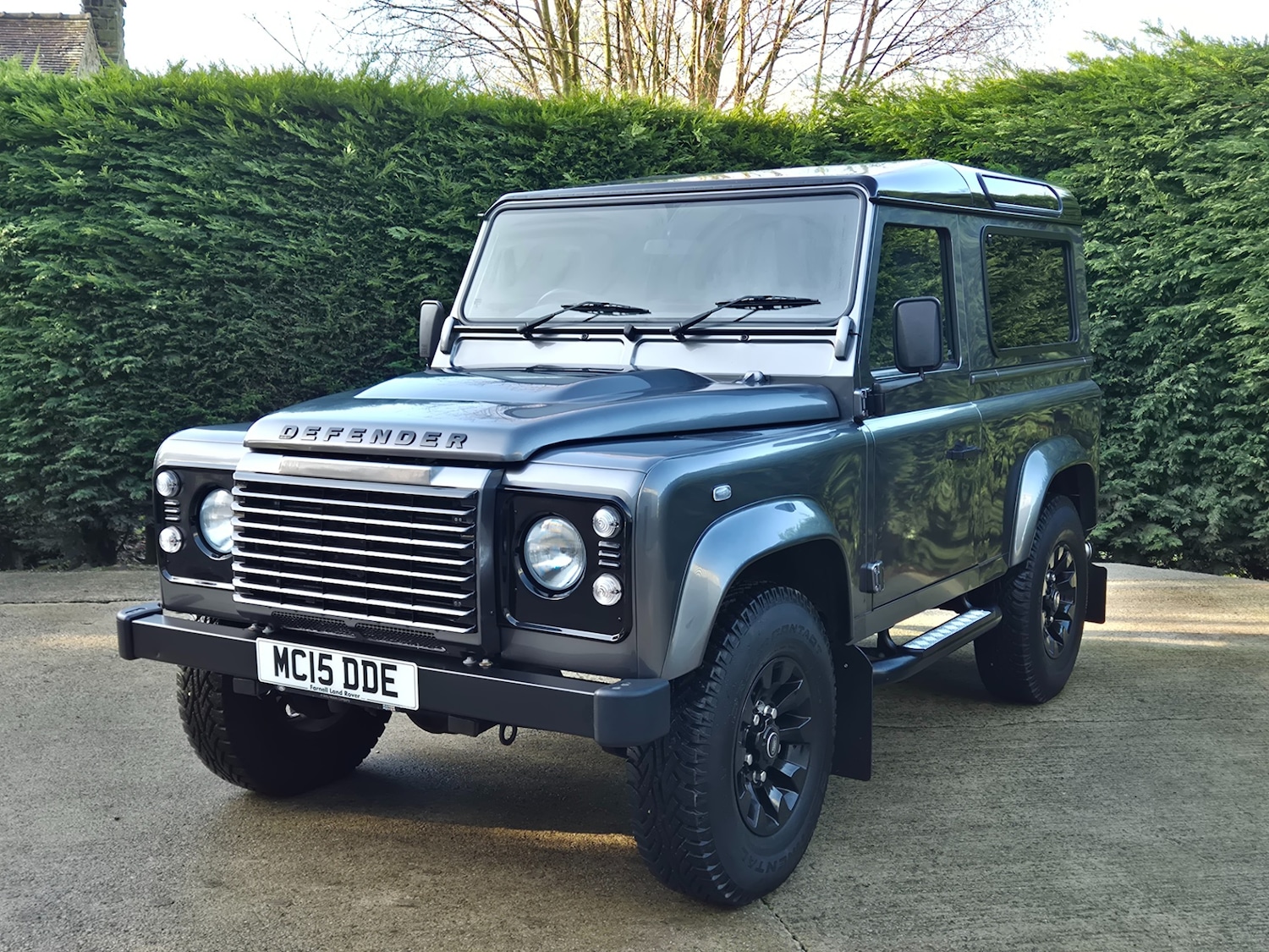 Used Land Rover Defender 90 2015 for sale - 77353674: Photo 2