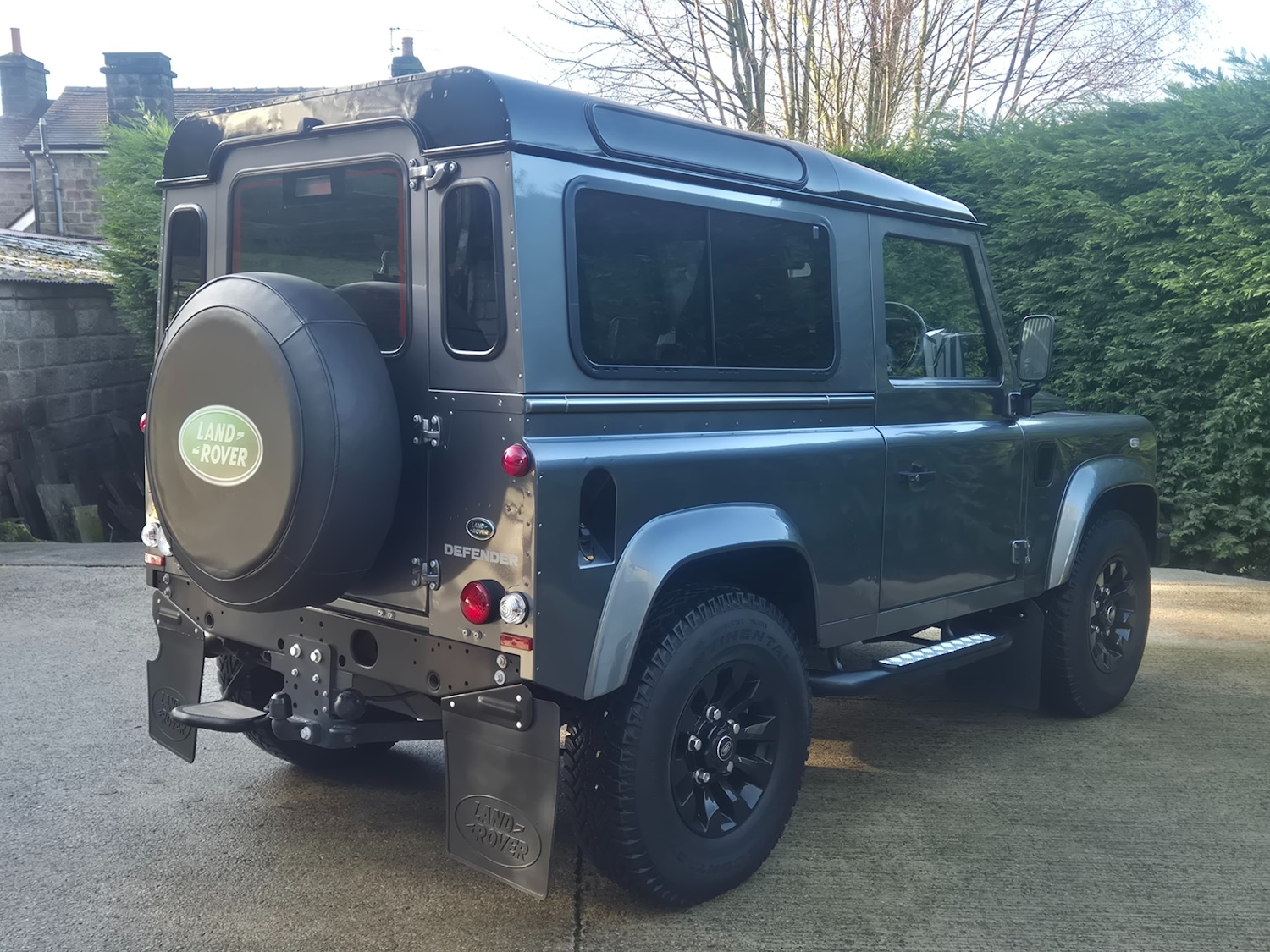 Used Land Rover Defender 90 2015 for sale - 77353674: Photo 4