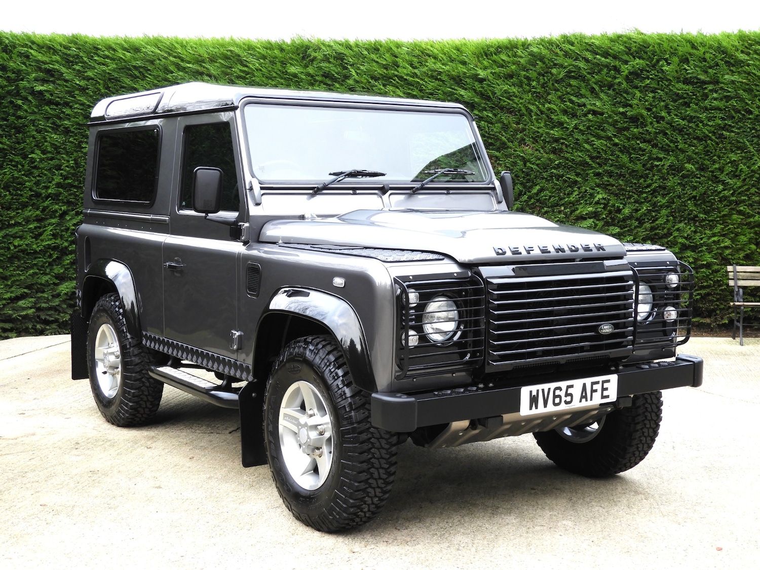 Used Land Rover Defender 90 2015 for sale - 76120392: Photo 1