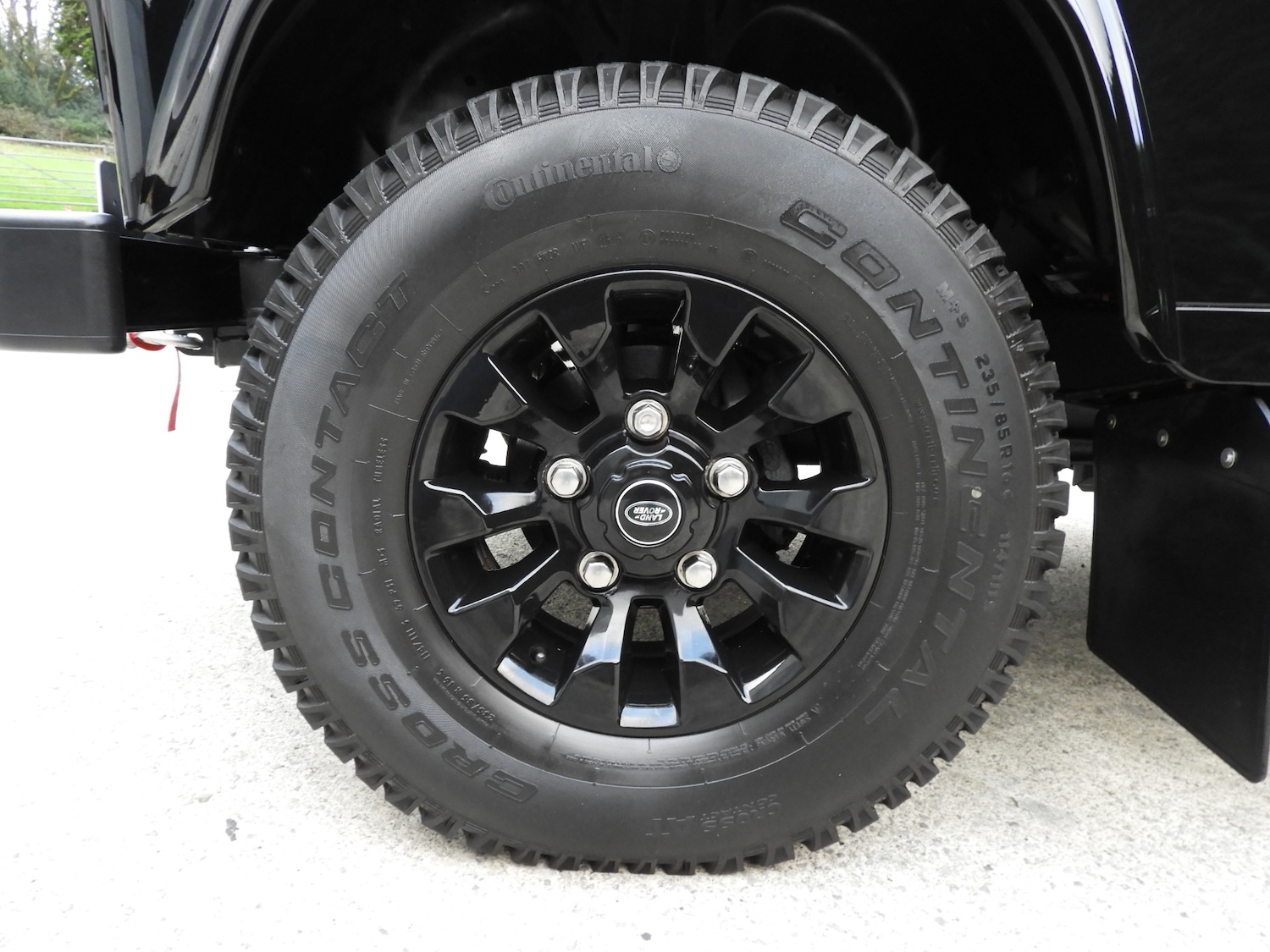 Used Land Rover Defender 110 2015 for sale - 76497601: Photo 8