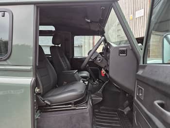 Used Land Rover Defender 90 2016 for sale - 79652989: Photo