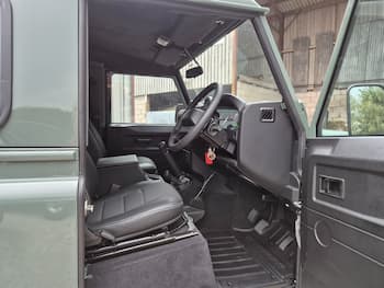 Used Land Rover Defender 90 2016 for sale - 79652989: Photo