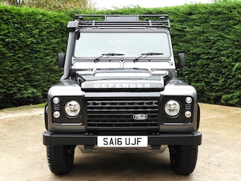 Used Land Rover Defender 90 2016 for sale - 75972358: Photo