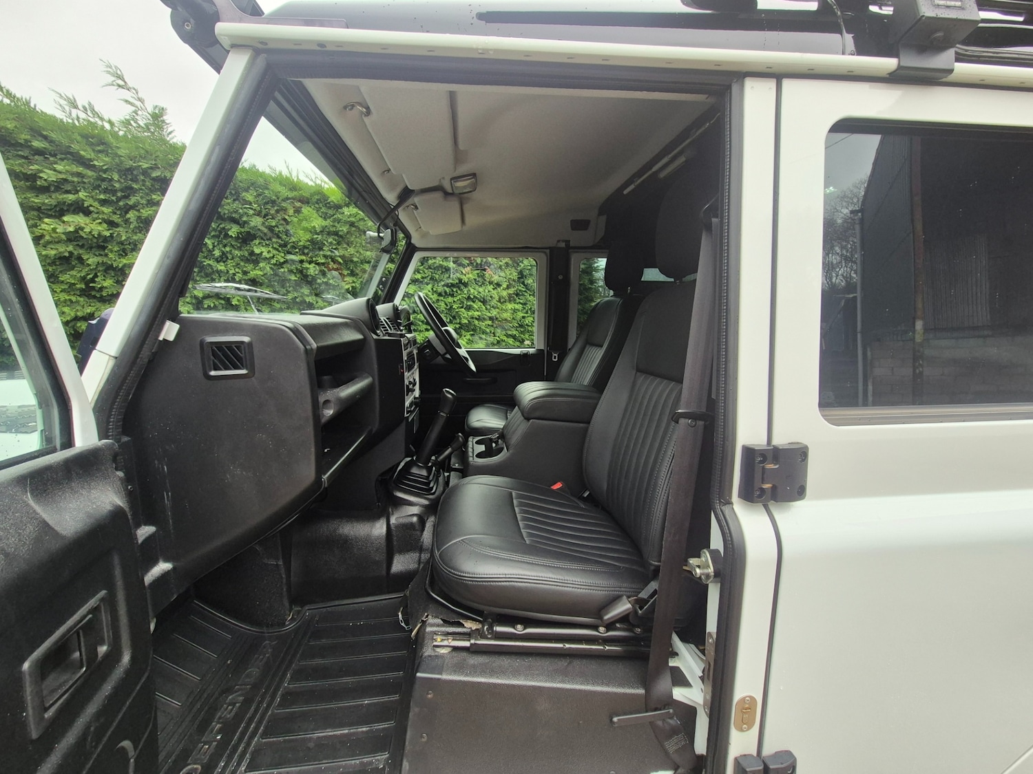Used Land Rover Defender 110 2013 for sale - 76971525: Photo 10